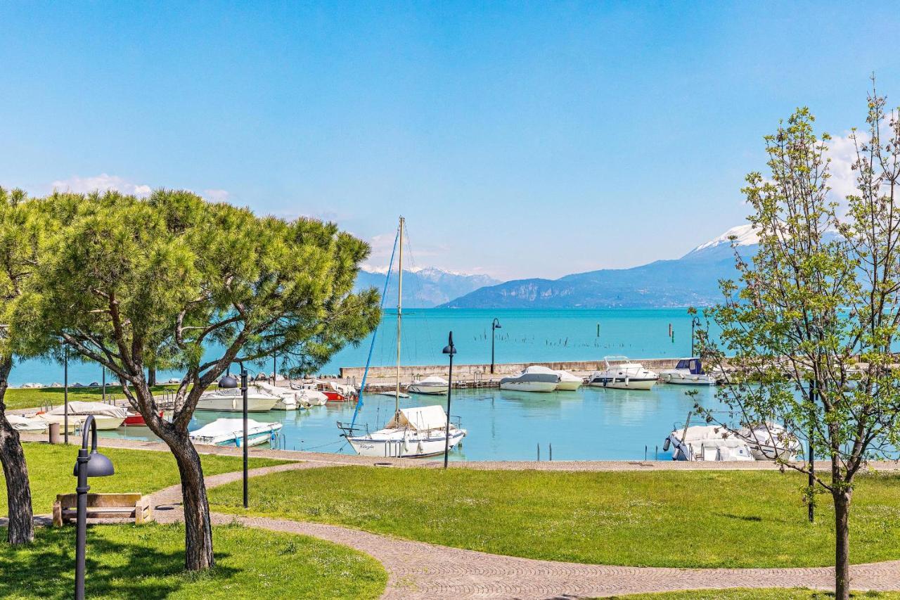 I Mosaici Apartments By Wonderful Italy Sirmione Exterior photo