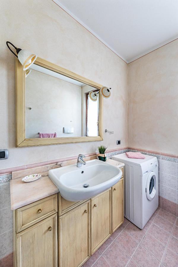I Mosaici Apartments By Wonderful Italy Sirmione Exterior photo