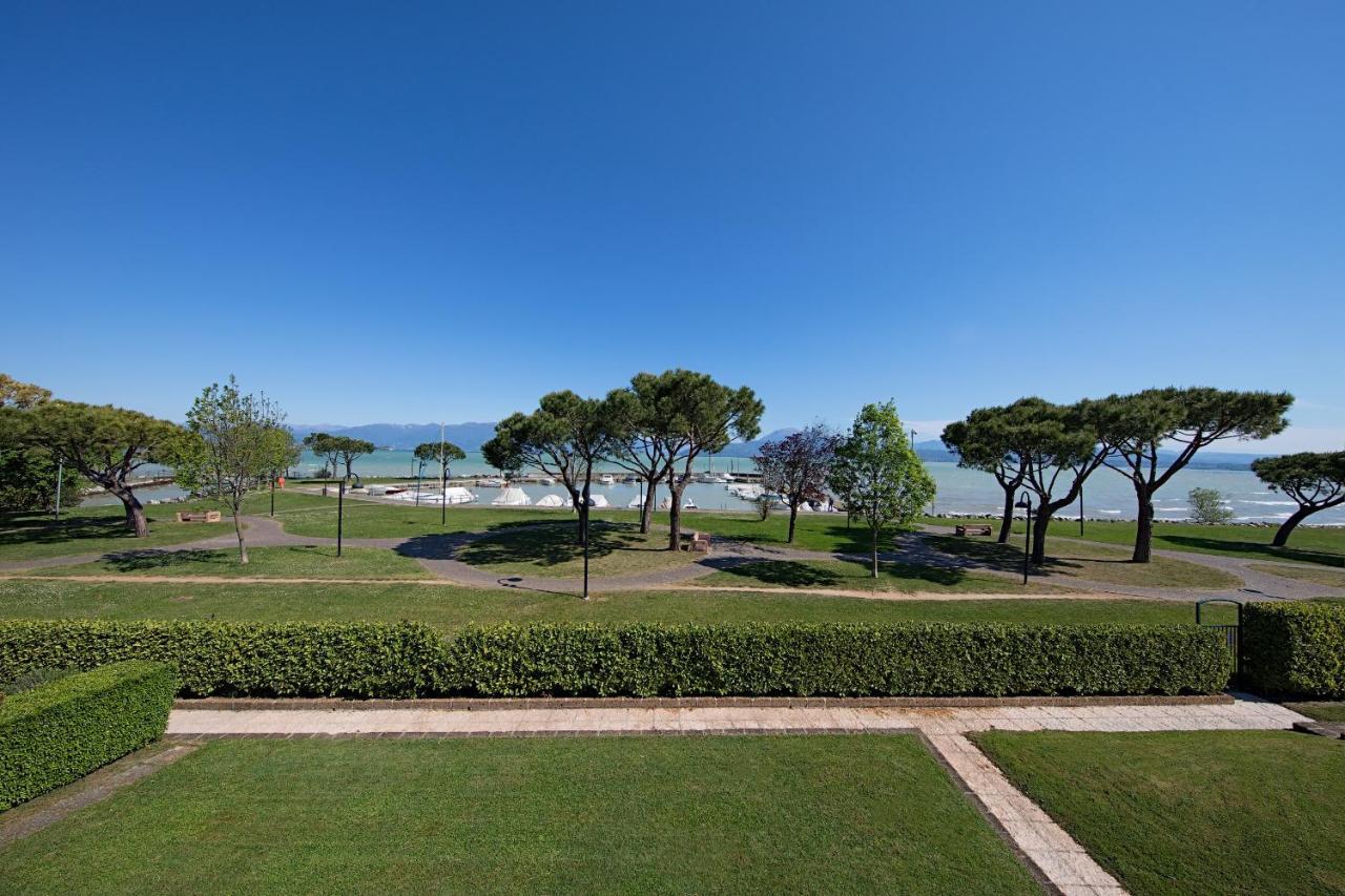 I Mosaici Apartments By Wonderful Italy Sirmione Exterior photo